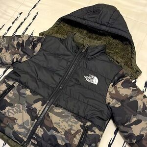 Big Boys Printed Reversible Mount Chimbo Full Zip Hooded Jacket